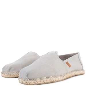 TOMS MEN’S CLASSIC SLIP ONS SZ7